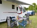 Bungalows para los españoles y caravanas para los europeos, así es el camping en O Barbanza