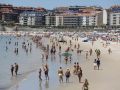 Bañistas en la playa de Silgar en Sanxenxo el verano pasado