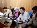 Cañón, líder opositor, escucha una intervención plenaria del edil del área económica