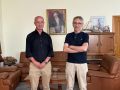 El alcalde de Vilanova, Gonzalo Durán, y el periodista, Benito Leiro