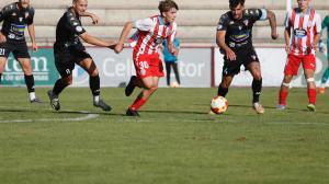 El Arosa volvió a marcar dos goles, pero no fueron suficientes para ganar