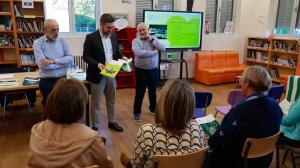 El secretario xeral de Emprego, inauguró ayer la campaña en el IES Ramón Cabanillas de Cambados