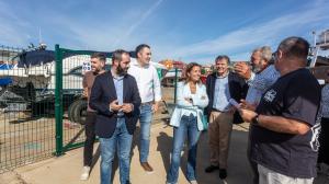 La concelleira do Mar, Marta Villaverde, y el presidente de Portos de Galicia, José Antonio Álvarez, visitaron las actuaciones que se ejecutaron en el puerto rianxeiro