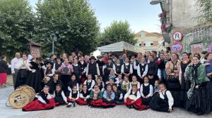 La agrupación Os Gatiños de Portonovo