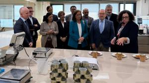 Responsables de la Fundación Empresa-Univesidad Gallega visitaron las instalaciones del centro tecnológico de la empresa Jealsa situada en O Bodión