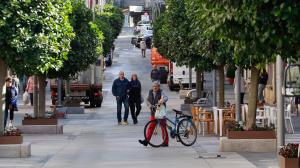Imagen de archivo de una céntrica calle de O Grove