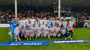 Imagen para la historia del fútbol boirense con la presencia de los veteranos del Real Madrid en Barraña_17390997