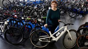 Bicicletas eléctricas en la tienda Deportes Rodas, en Vilagarcía de Arousa