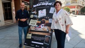 El concejal, Álvaro Carou, y la presidenta de Zona Aberta, Rocío Louzán, en la presentación de la nueva campaña