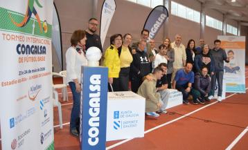 La presentación del torneo deportivo-solidario tuvo lugar en el interior del módulo de atletismo del estadio de A Alta, en A POobra