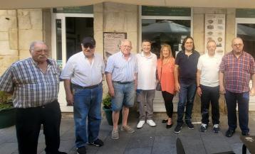 El periplo de la delegación bonaerense en Galicia incluyó una parada en la villa rianxeira, donde fue recibido por la asociación etnográfica que lleva el nombre de su hijo más ilustre