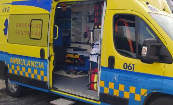 Urxencias Sanitarias de Galicia-061 movilizó hasta el lugar del accidente de tráfico una ambulancia de Soporte Vital Básico (SVB)