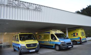 La mujer, en avanzado estado de gestación, fue evacuada en una ambulancia del 061 al Hospital do Barbanza para realizar las comprobaciones oportunas