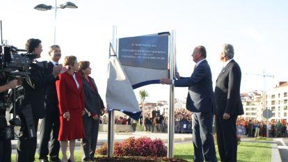 El rey Juan Carlos inaugura el puerto deportivo de Sanxenxo