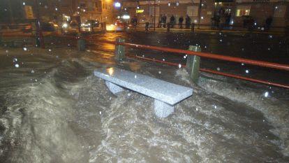 Vilagarcía sufre las peores inundaciones de su historia. Mónica Ferreirós