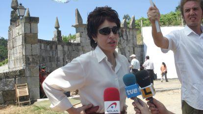 La actriz Adriana Ozores durante el rodaje de Heroina