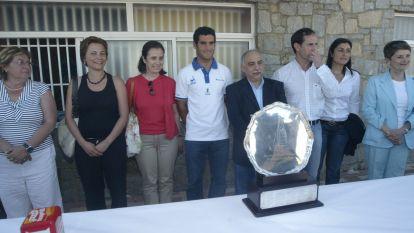 Recepción al campeón del mundo Antón Paz en el puerto de Vilagarcía. Emilio Moldes
