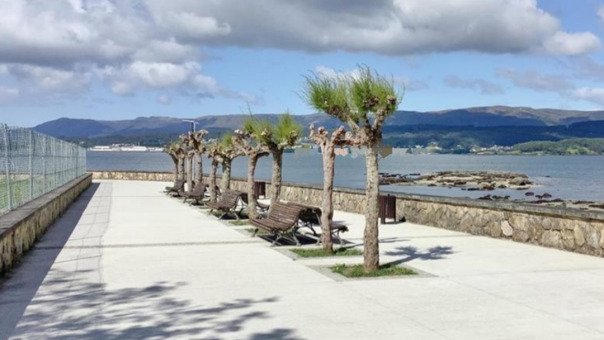Rianxo recibe 22.000 euros de la Diputación para limpiar las playas este verano