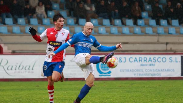 El Arosa pierde a Seijo por una fisura en un dedo del pie