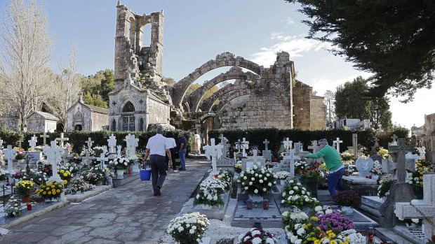 Cementerio de Santa Mariña de Dozo, en Cambados