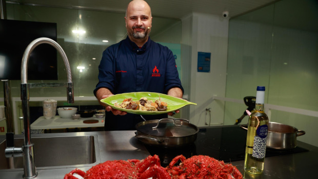 Imagen del showcooking programado dentro de la Festa da Centola