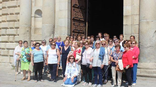 Participantes en una de las actividades que organiza Mulleres Rurais O Menhir