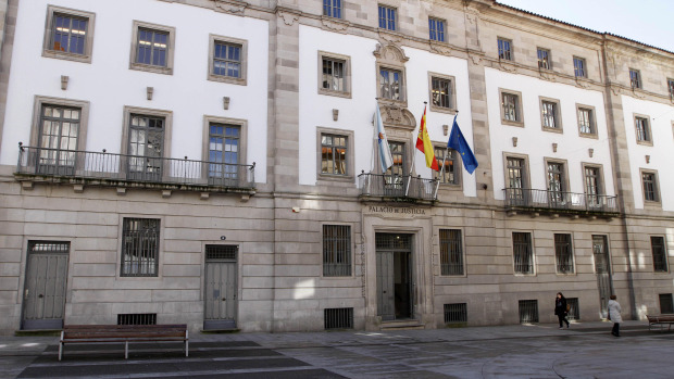 Fachada de la Audiencia de Pontevedra