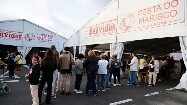 Imagen de archivo de colas de asistentes en la Festa do Marisco de O Grove