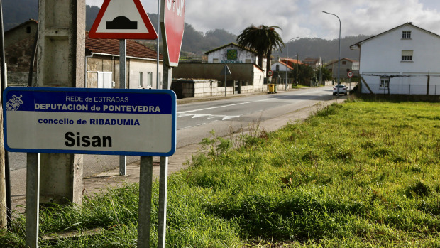 Vista de la zona en la parroquia de Sisán donde el ahora detenido residió en los últimos tiempos 