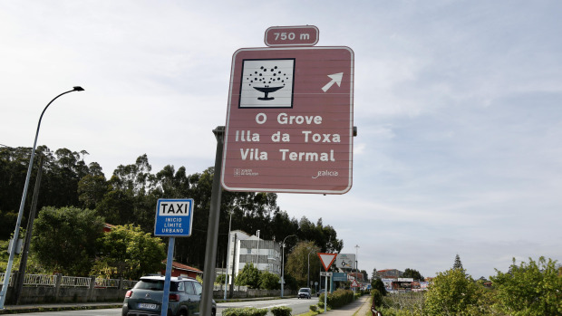 Indicador hacia la Illa de A Toxa en O Grove