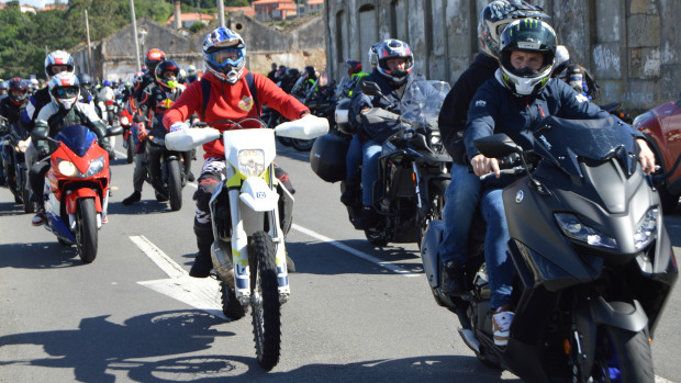 A ruta mototurística foi unha das actividades máis multitudinarias da concentración moteira de A Pobra
