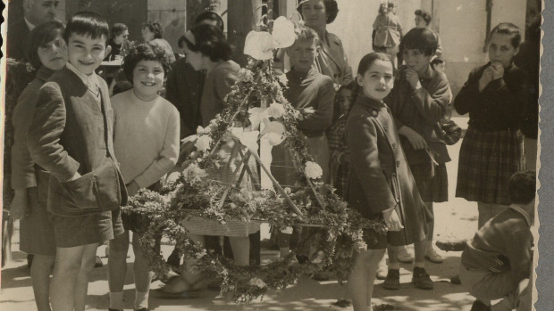 Imaxe antiga da Festa dos Maios en Vilagarcía