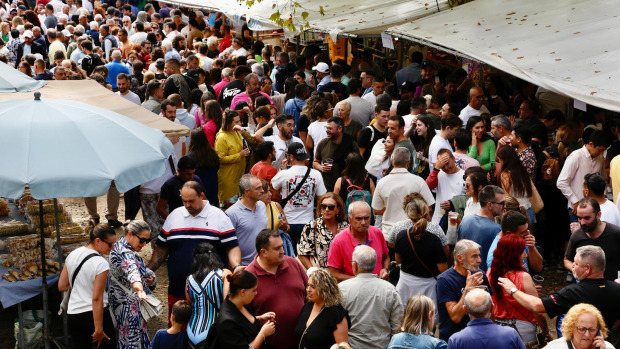 Una multitud de participantes en una edición anterior