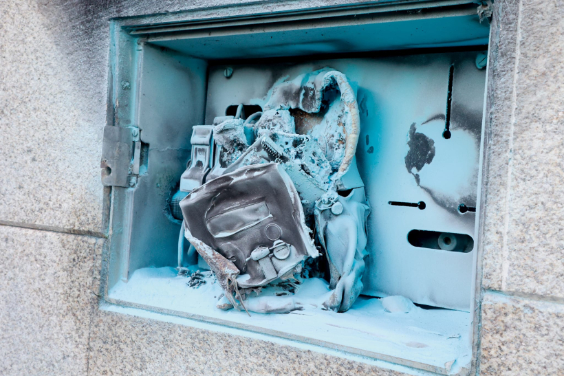 Uno de los cuadros eléctricos derretidos