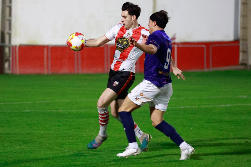 Arnosi marcó de tacón y acabó expulsado con una segunda amarilla rigurosa