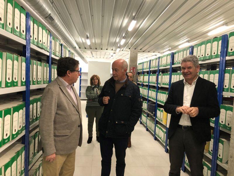 Archivo municipal Vilanova de Arousa visita Diputaciu00f3n