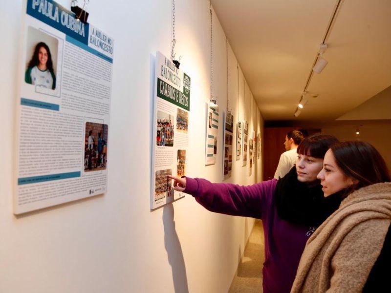 Exposición deporte femenino Arousa A Illa