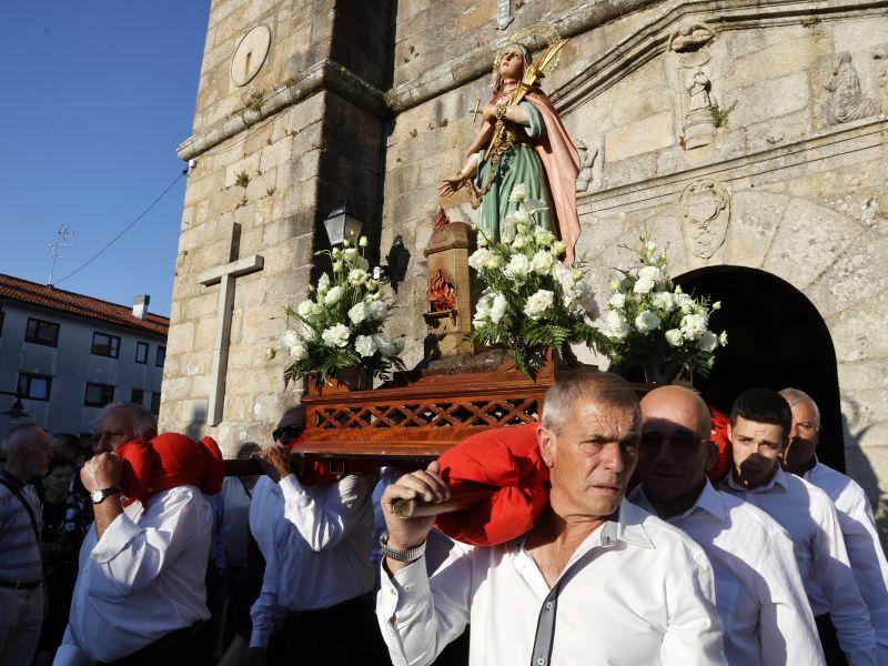 Procesiu00f3n santa mariu00f1a cambados patrona