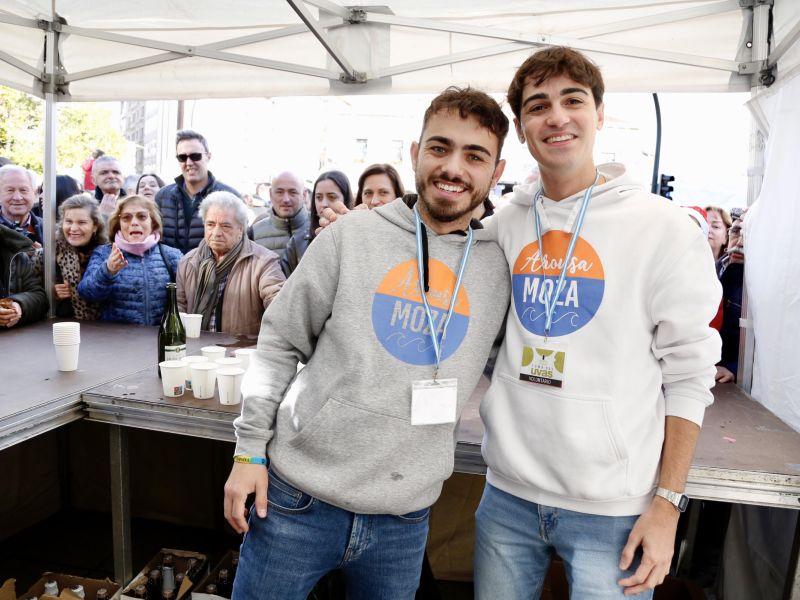 Mozos de arousa festa das uvas