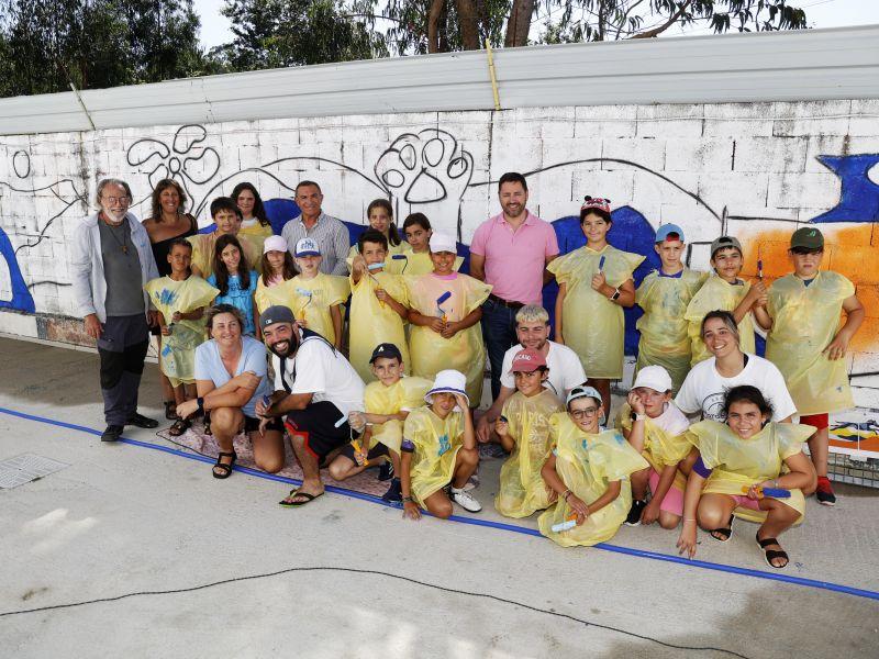 Mural refugio cambados niños