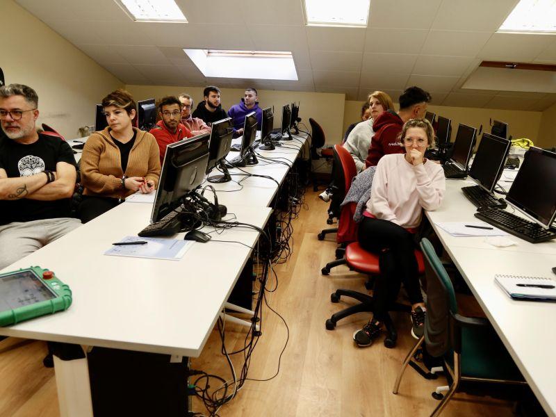 Alumnos curso robótica colaborativa o salnés