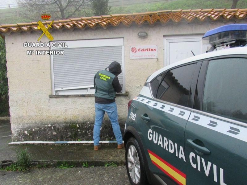20240124 DETENIDO ROBO CARITAS SANXENXO