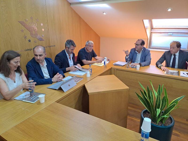Presidente fegamp alberto varela reune sogama javier dominguez 20003148