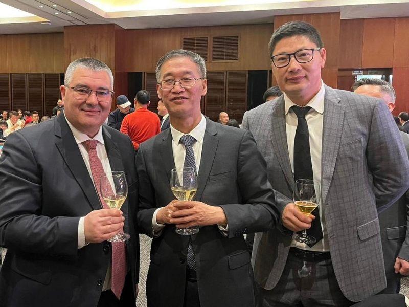 David castro presidente mancomunidade madrid asociaciones china