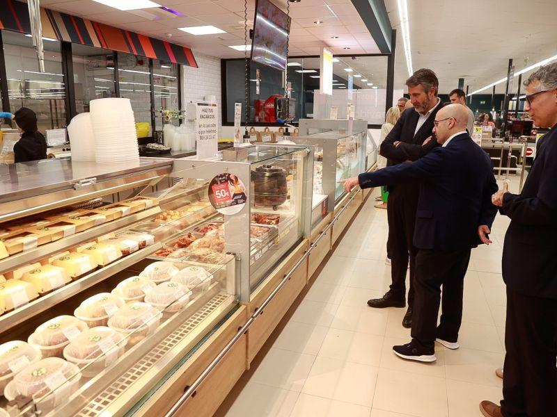 Alcalde inauguracion eroski. jpg