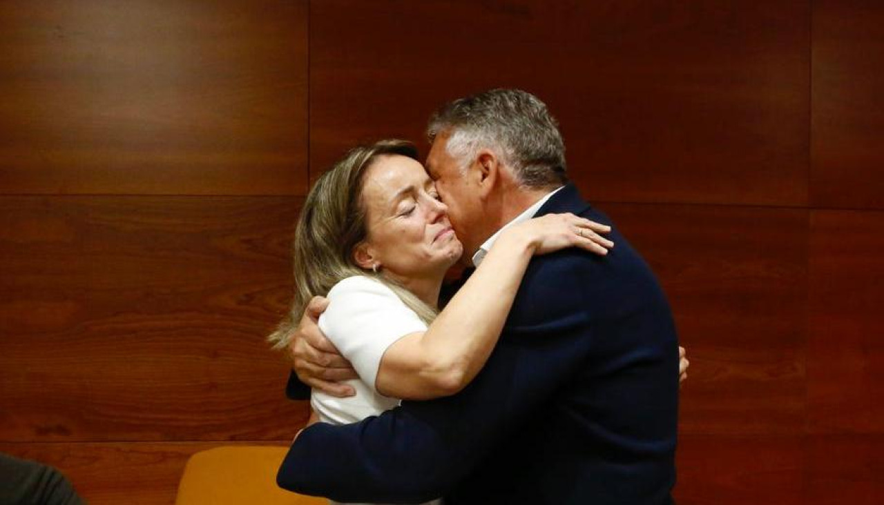 María Deza, durante su discurso de despedida en el Pleno extraordinario