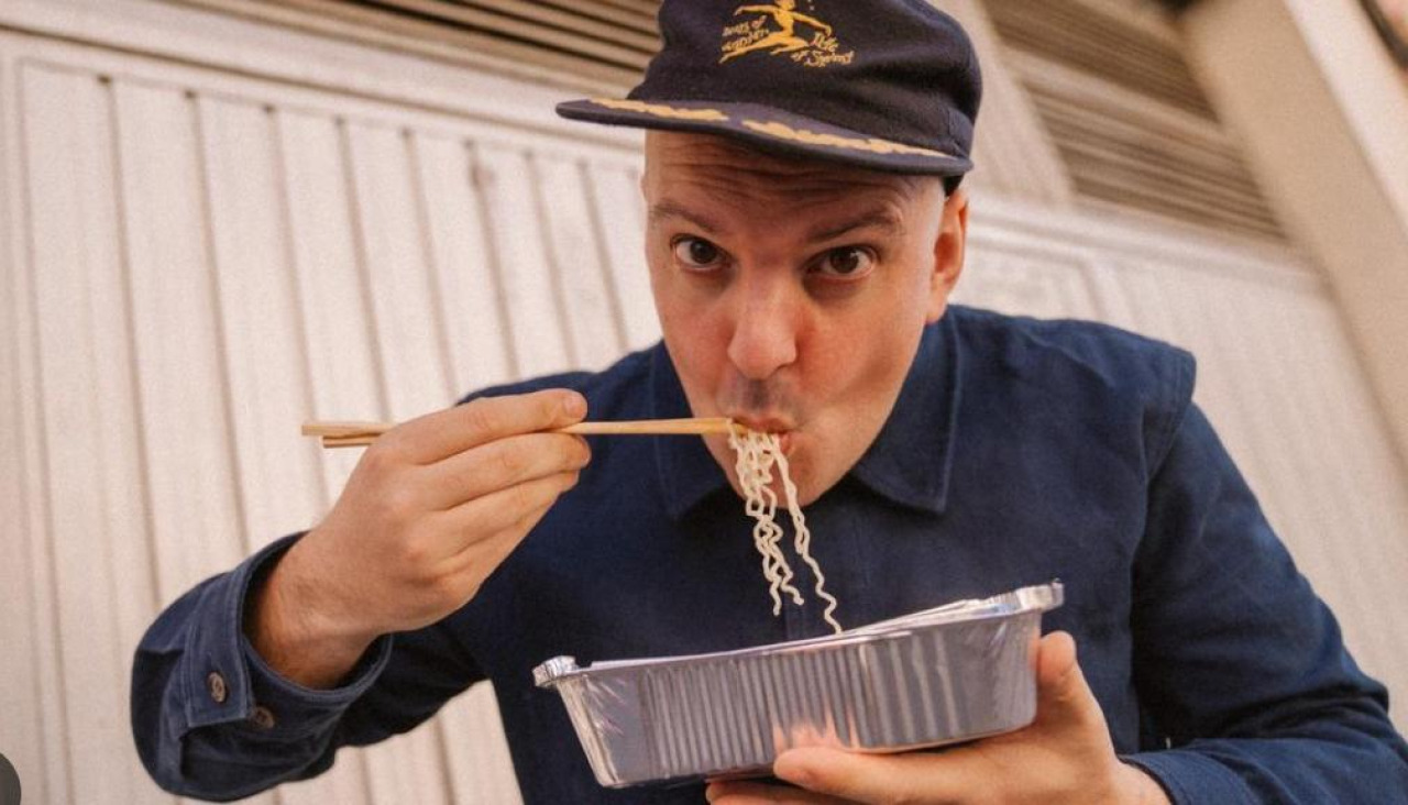 El artista se encuentra preparando su tercer álbum de estudio