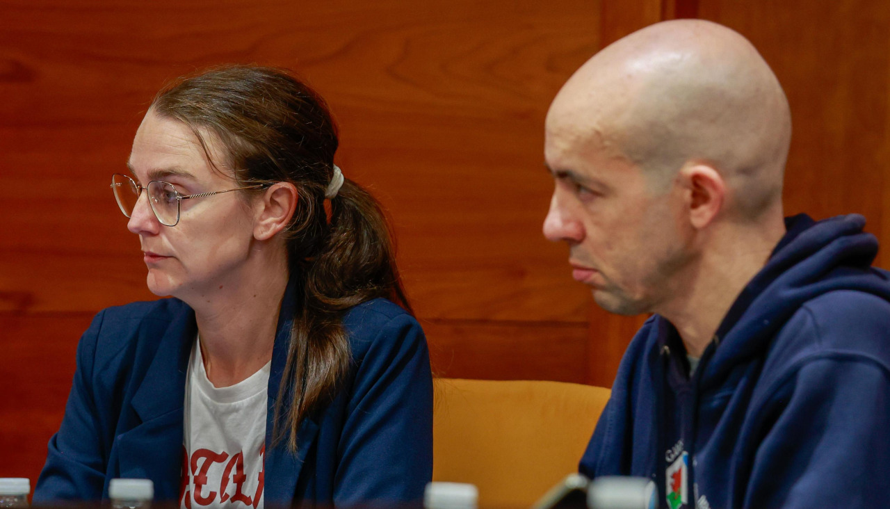 Tamara Castro y Fran Leiro, durante el Pleno