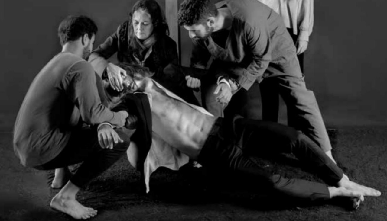 Imagen de la exposición 'Viacrucis e 15 testemuñas' del fotógrafo profesional Xulio Gil