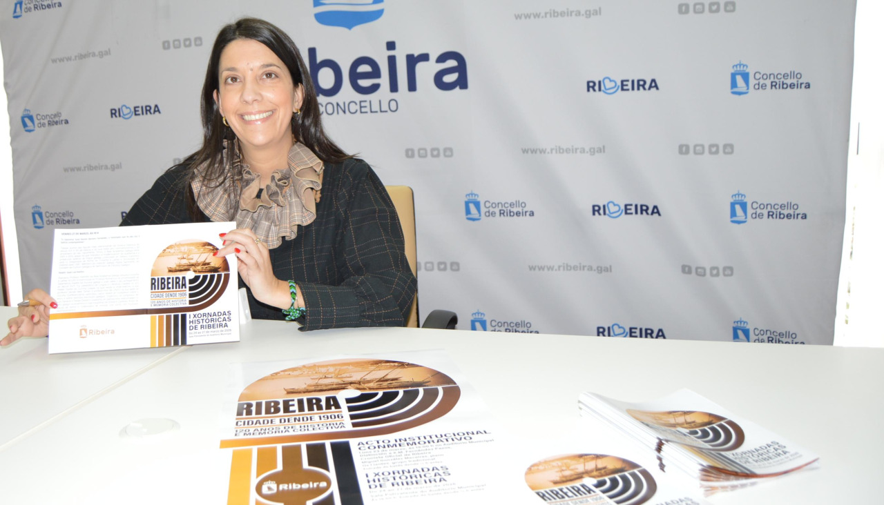 La alcaldesa de Ribeira, María Sampedro, presentó el acto institucional del 120 aniversario de la obtención del título de ciudad y la programación de las jornadas de historia local